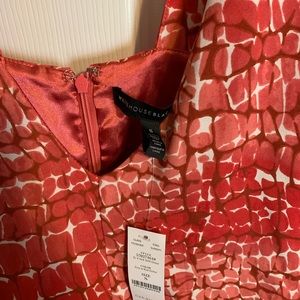 NEW WITH TAGS—beautiful draped White House Black Market dress